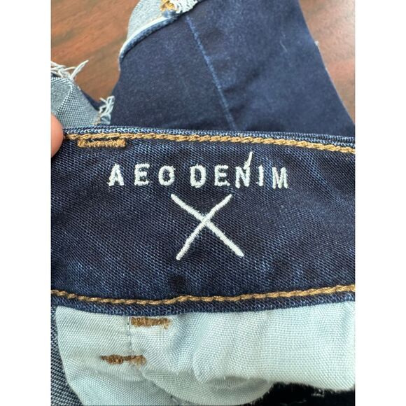 American Eagle AEO Denim X Hi-Rise Shortie Dark Wash Shorts Size 6 - Picture 4 of 7